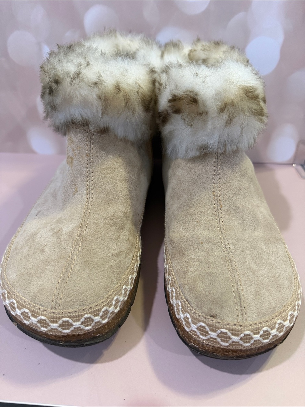 Earth Origins Everly Shearling  Women’s Faux Fur Trim Suede Ankle Bootie - Beige